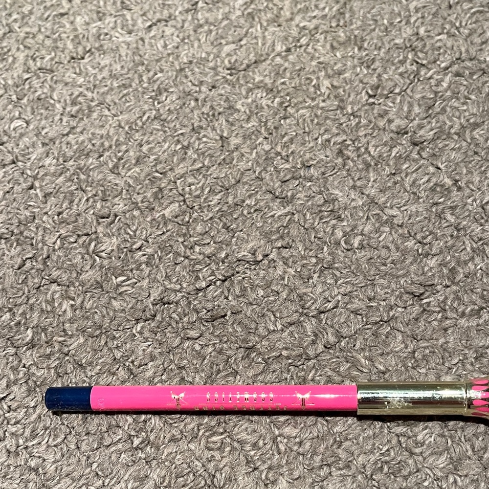 Jeffree Star Blue Velvet Pink Lip Liner